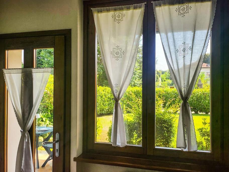 Nido Dei Gelsi Vicino Al Lago Free Parking イントラ エクステリア 写真